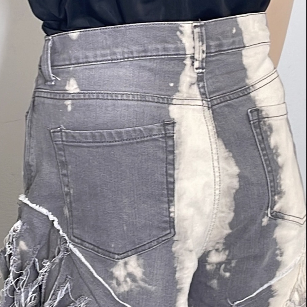 Distressed High Waist Bleach Washed Denim Shorts - Picture 13 of 14